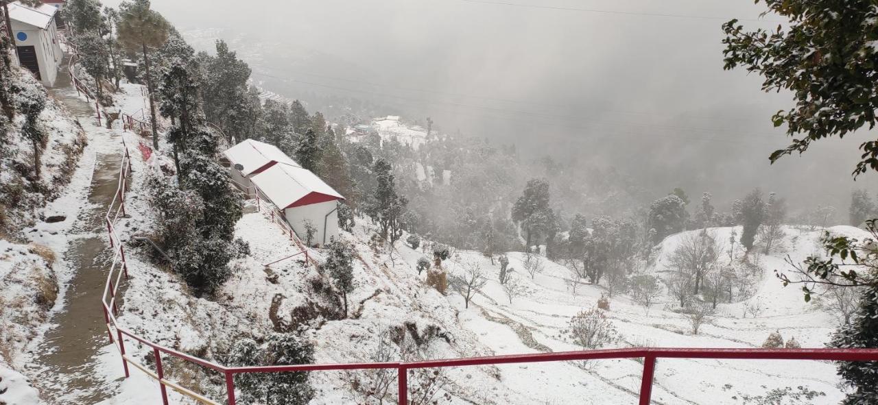Dev Bhoomi Resort Kanatal Exteriér fotografie